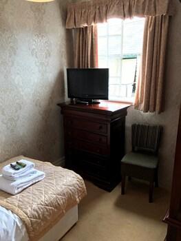 The Kings Arms Hotel بيسيستر المظهر الخارجي الصورة
